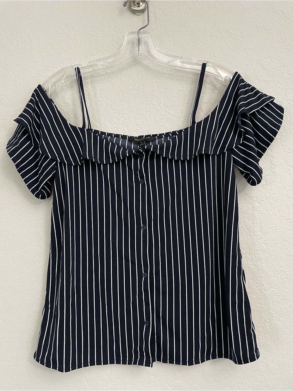 Banana Republic Striped B&W Button Down Blouse S/S Ruffle Neck Womens Size Small
